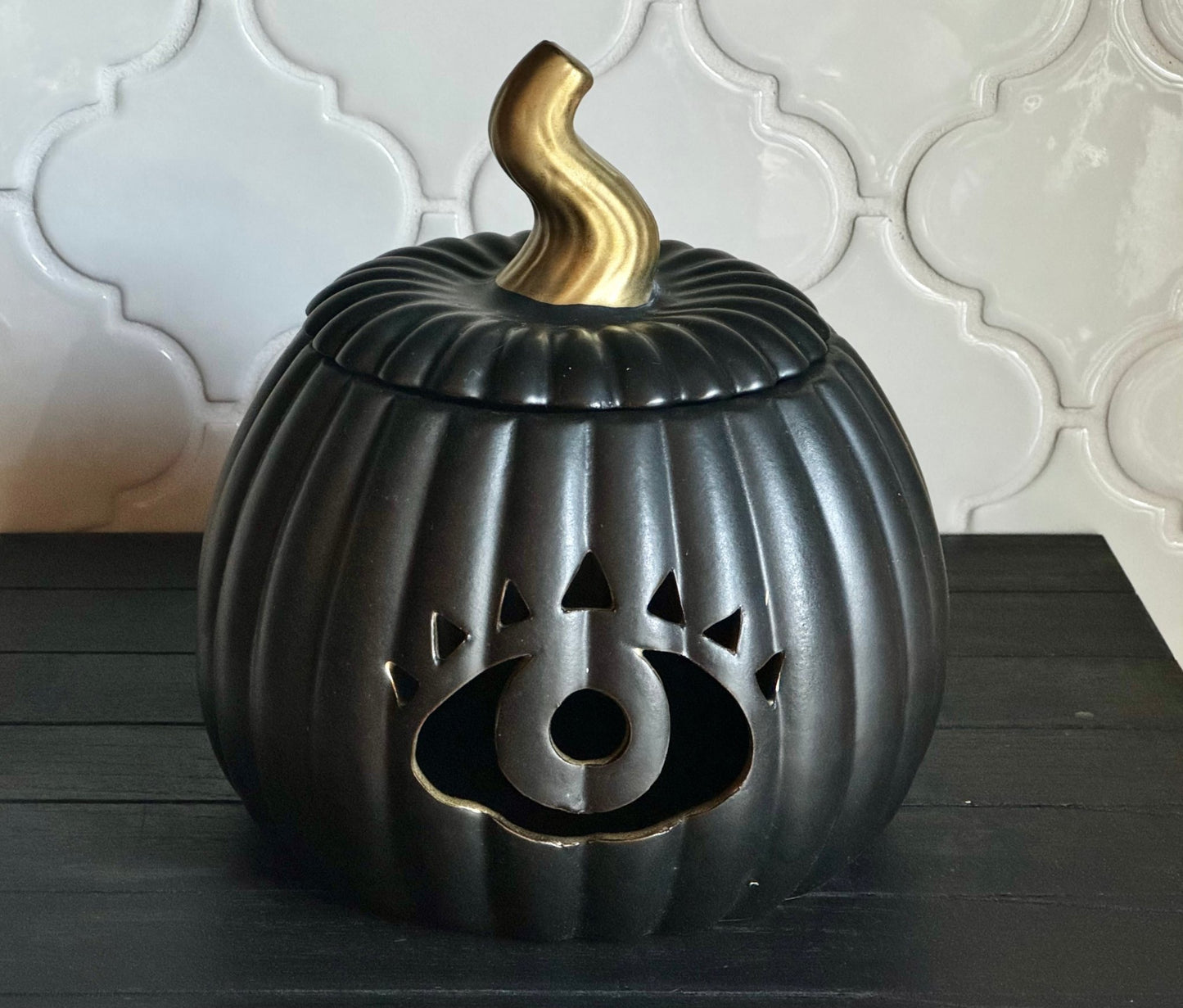 Elmslie Lantern Pumpkins - Loren Estes Studio